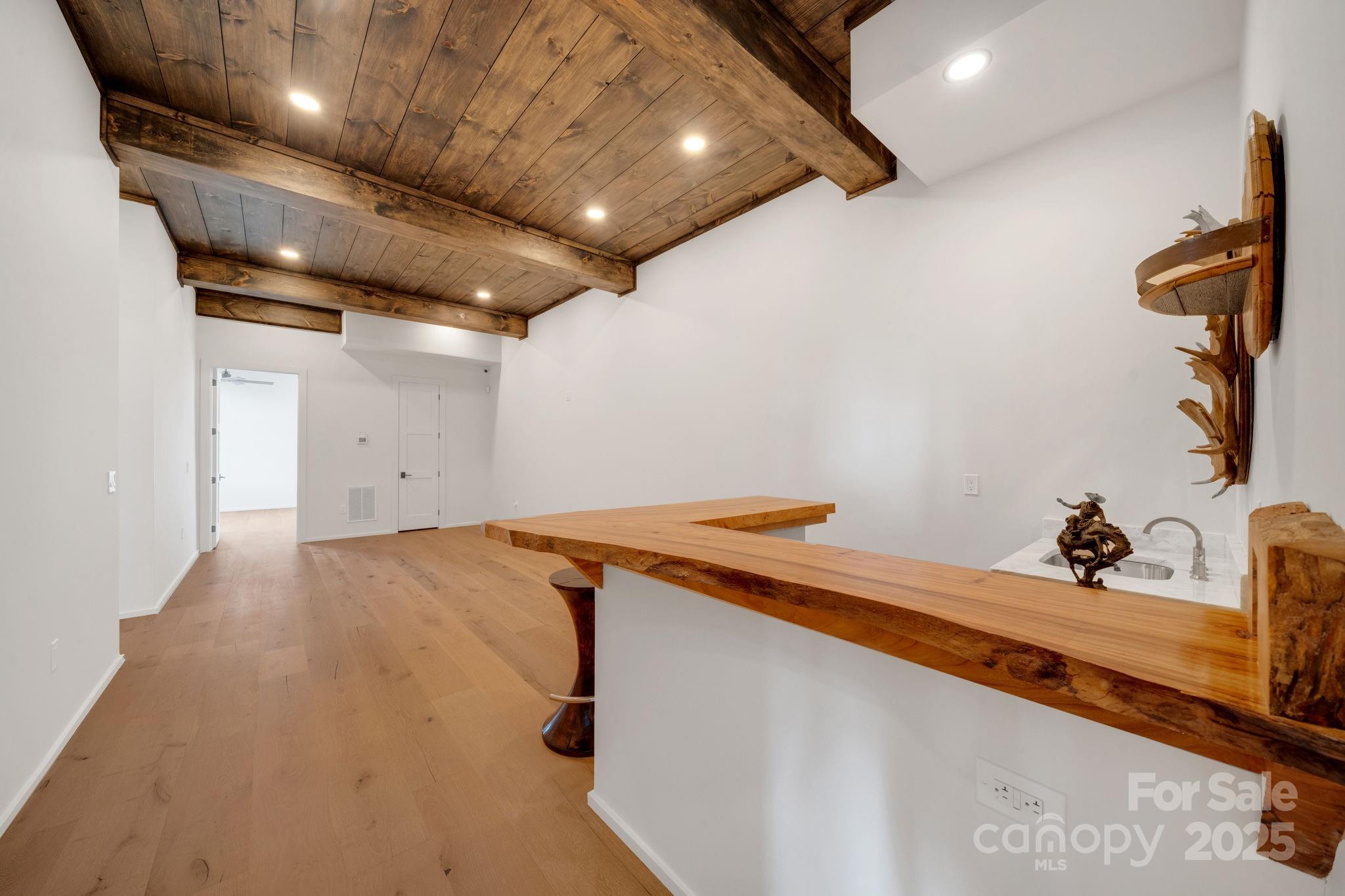 Eagles Nest - Residential