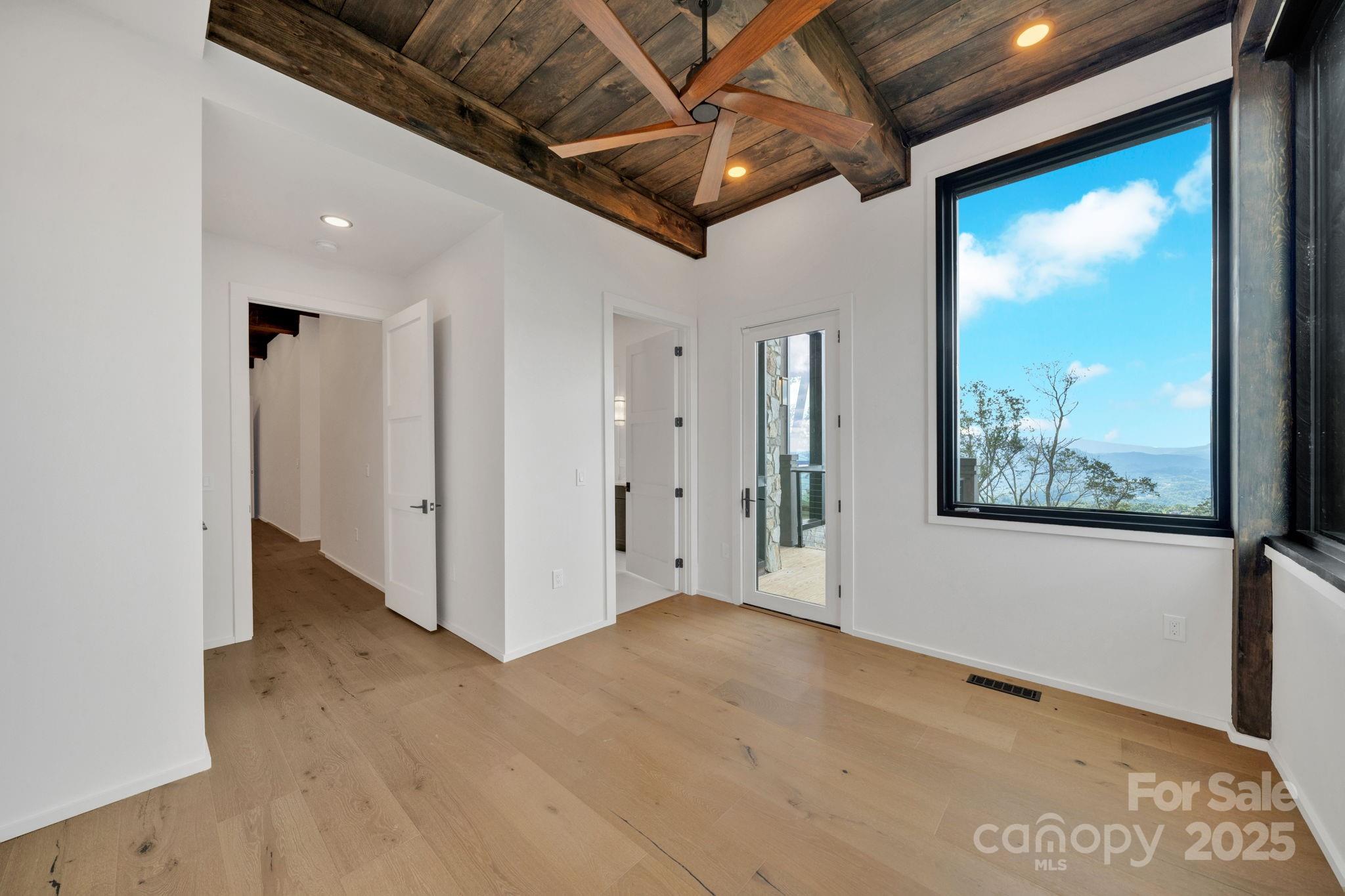 Eagles Nest - Residential