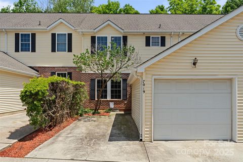 7019 Walnut Ridge Court Charlotte NC 28217