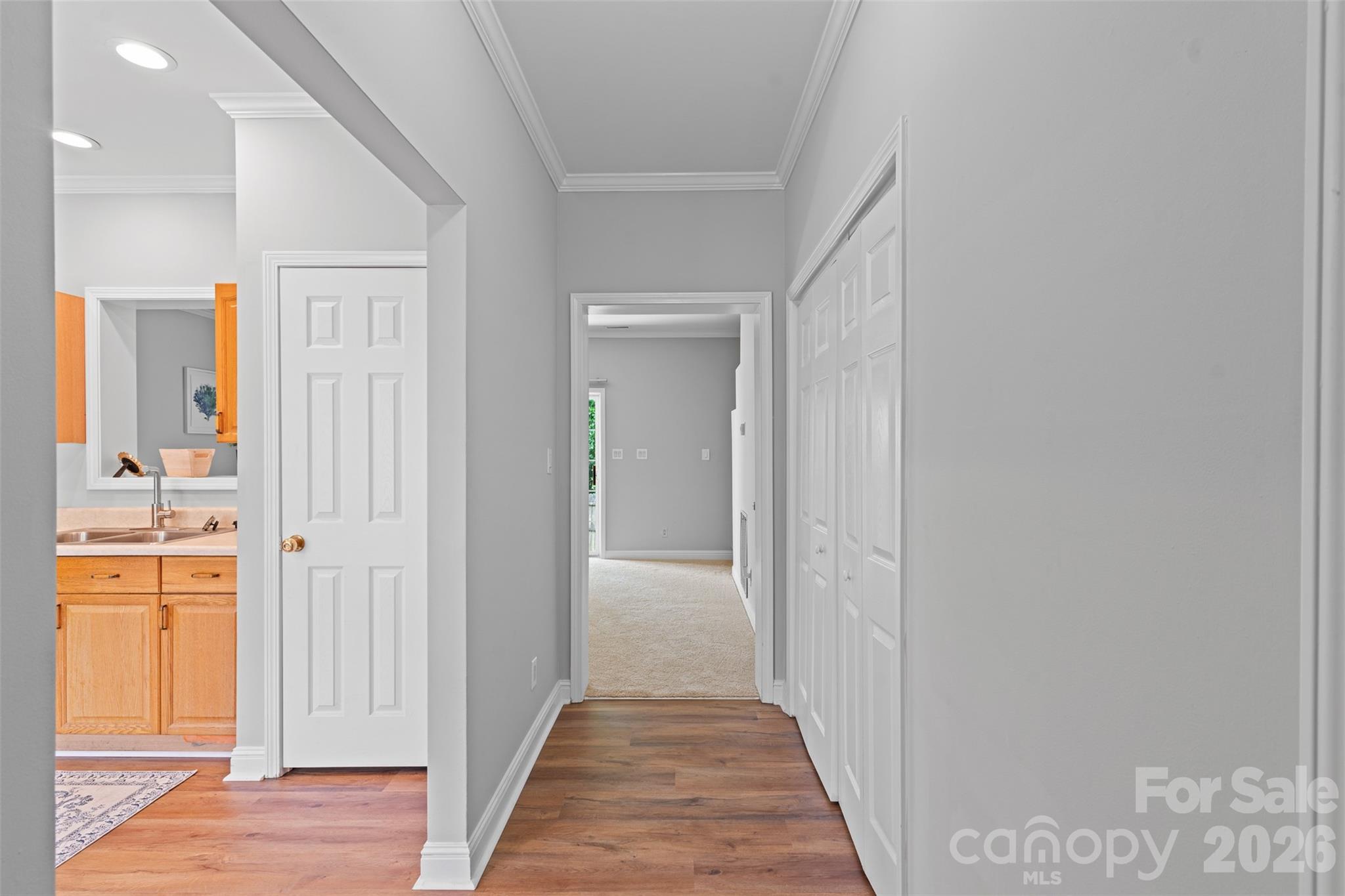 7019 Walnut Ridge Court