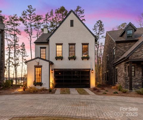 208 Ambleside Village Lane Davidson NC 28036