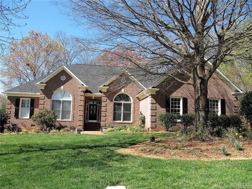 BOM due to loan failure. Former DR Horton model. Gorgeous moldings, built-in shelves in LR. Huge dining room. Open kitchen, breakfast, GR area with lots of windows. Kitchen with granite, center island, and breakfast bar. Large deck overlooks professionally landscaped yard w/irrigation. 2CG side load.  Various ceiling heights. Hardwoods/tile throughout except 2 BRs. 2 water heaters...1 gas, 1 electric. Roof new 2015. One AC new 7/16. Gas line to deck. Other AC  new 2011. Home warranty included.