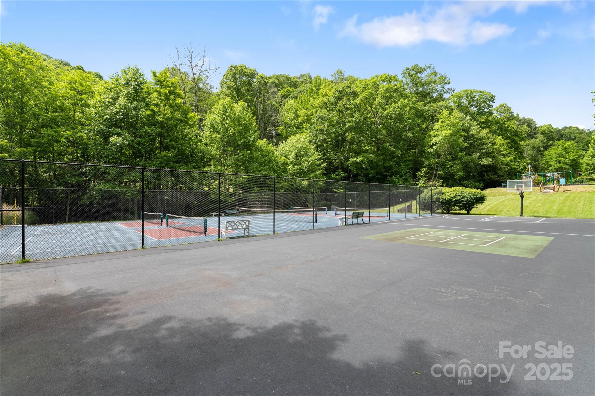 Wolf Laurel - Residential