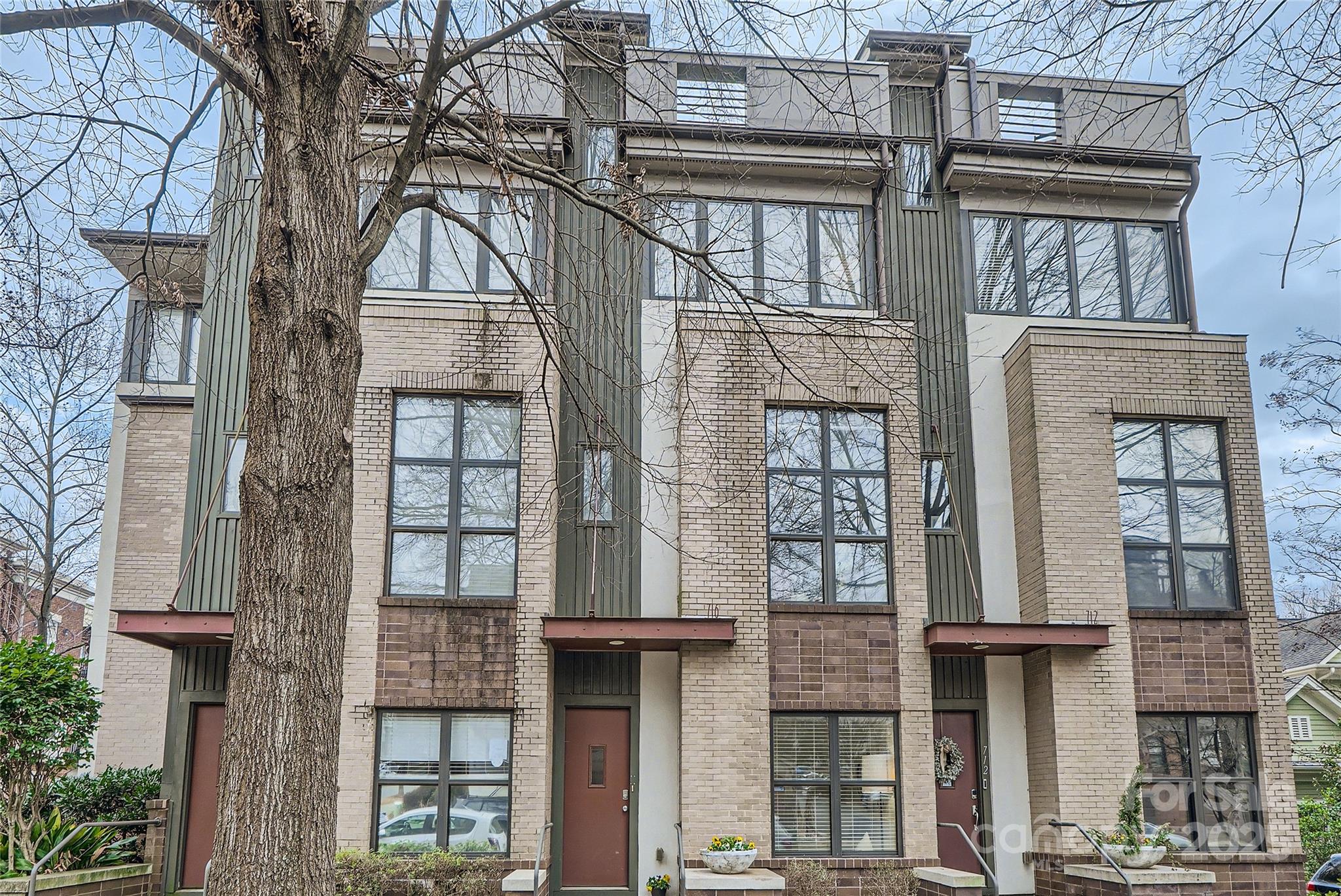 716 N Alexander Street