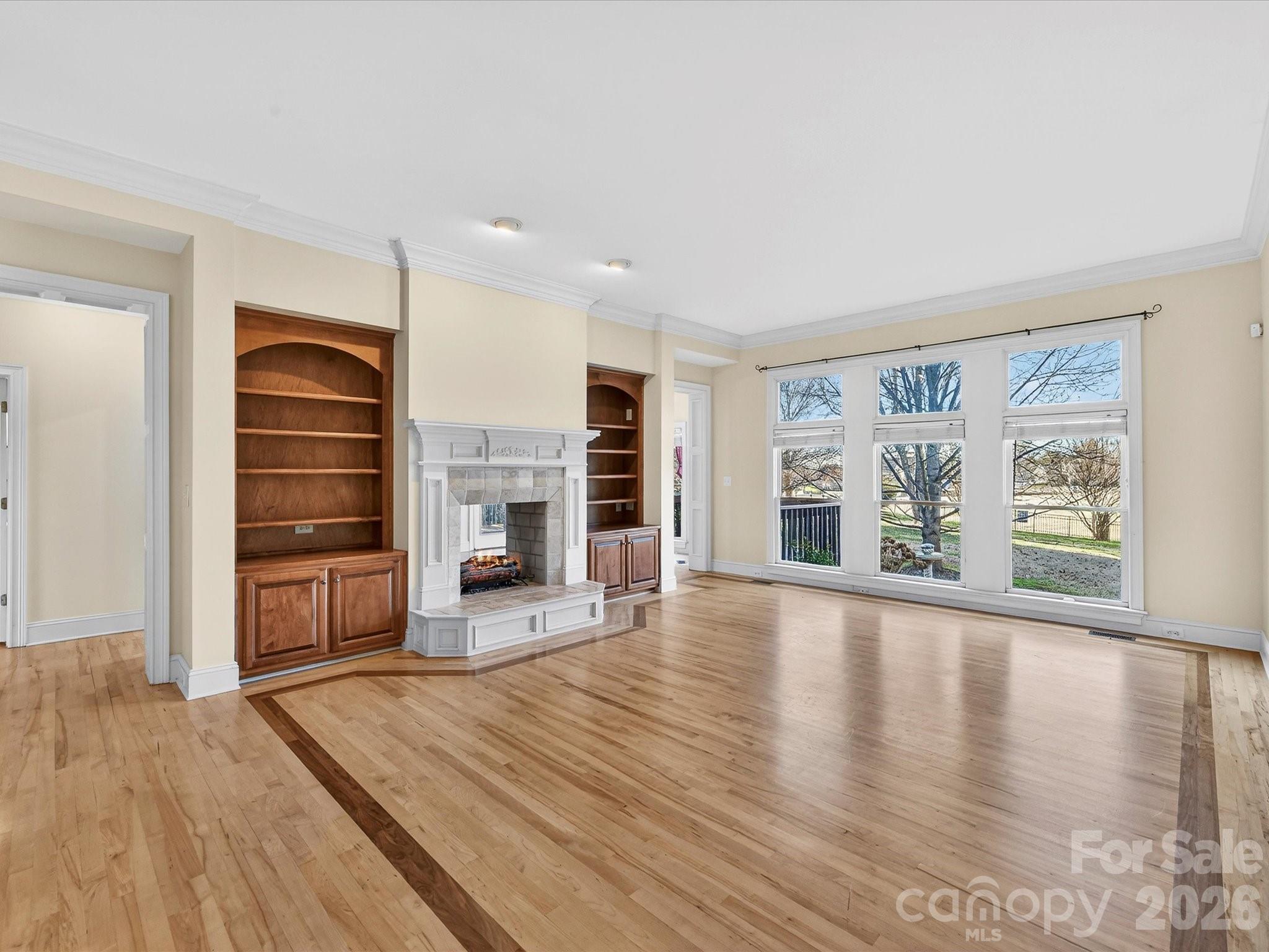 Woodland Hills - Residential