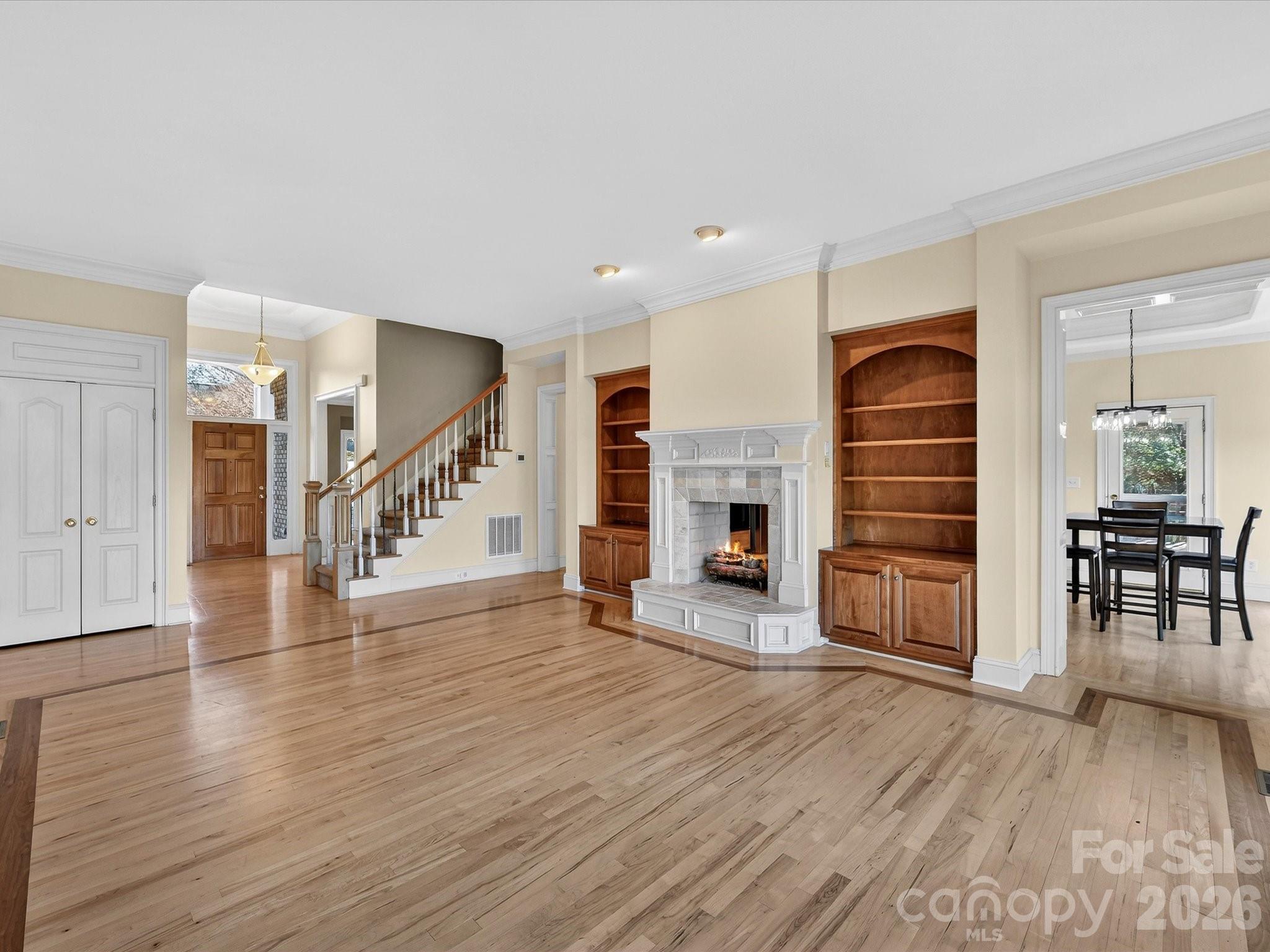 Woodland Hills - Residential