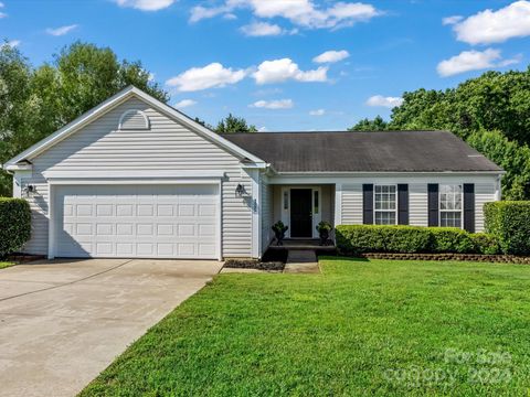 Single Family Residence in Mount Holly NC 125 Lantana Drive.jpg