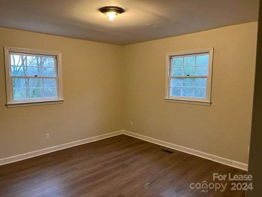 Private 3 bedroom, 2 bathroom home in Matthews. Stove and refrigerator included. Washer/dryer hook ups. Plenty of room for parking work trucks, vans, trailers.