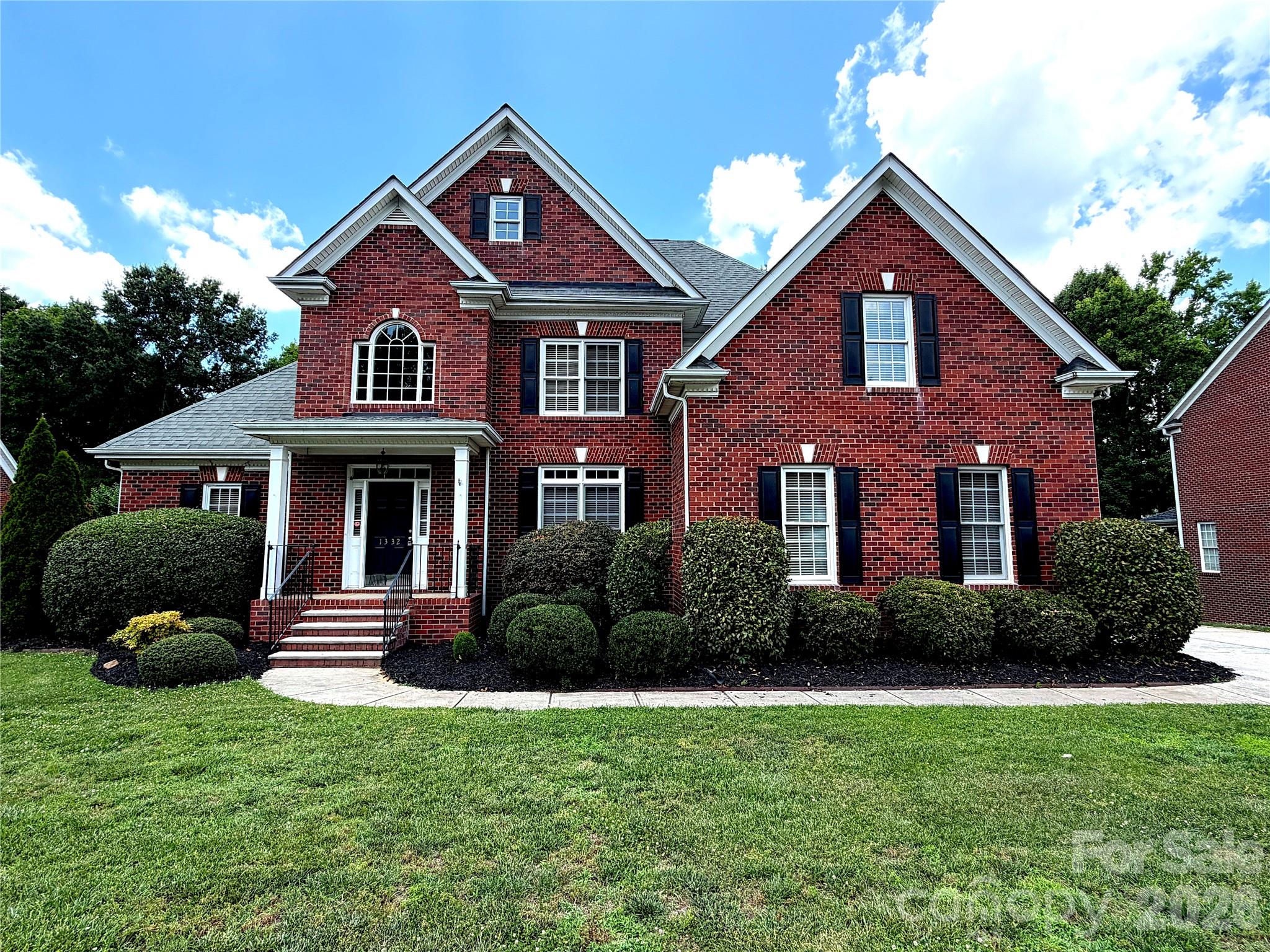1332 Bershire Lane