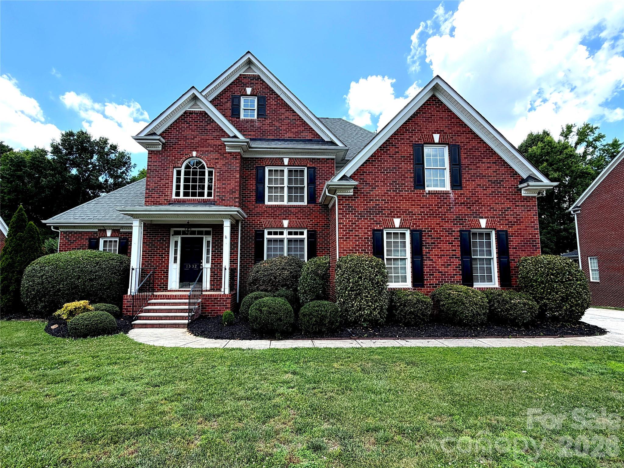 1332 Bershire Lane