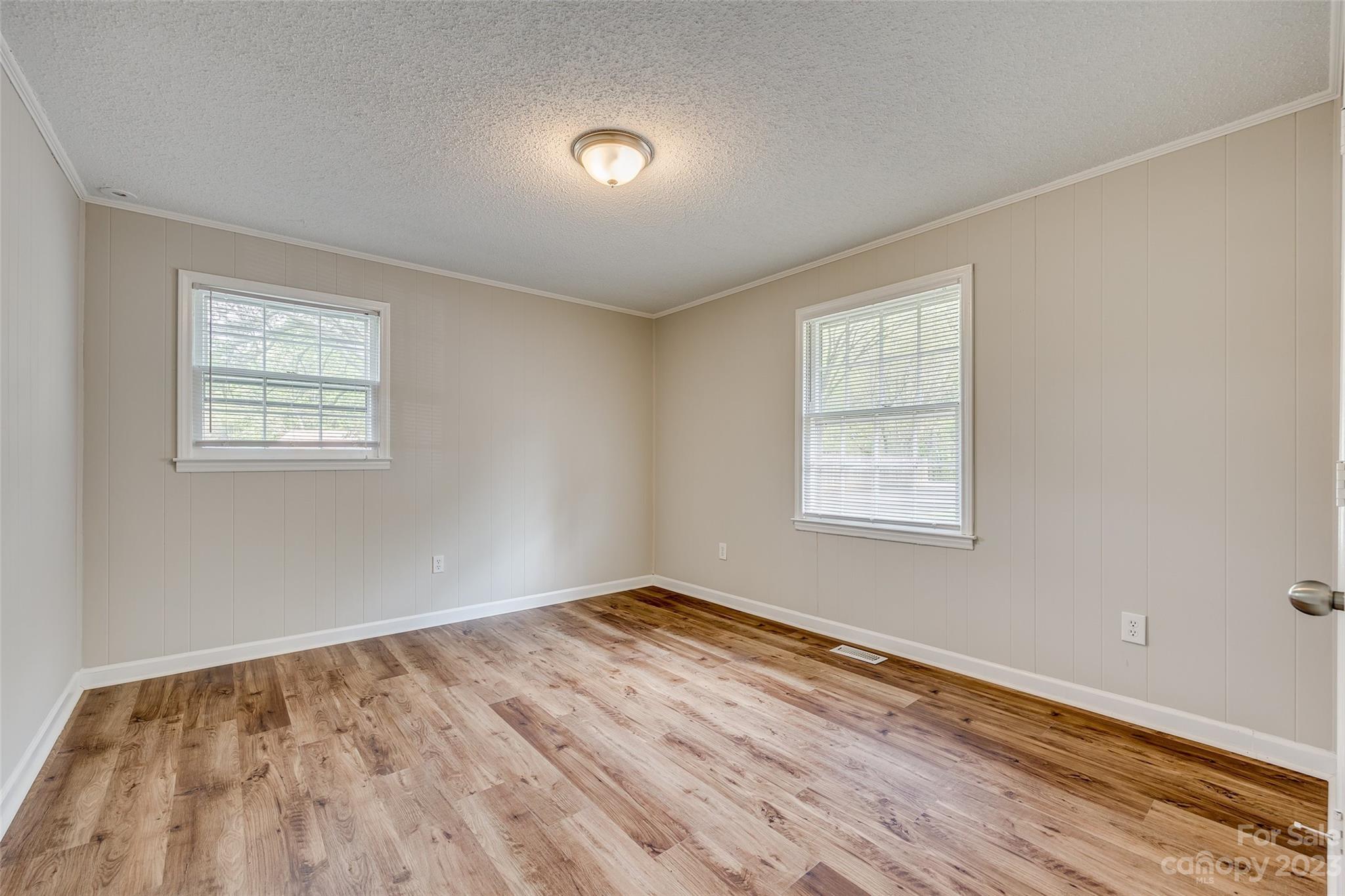 Cedar Villa - Residential