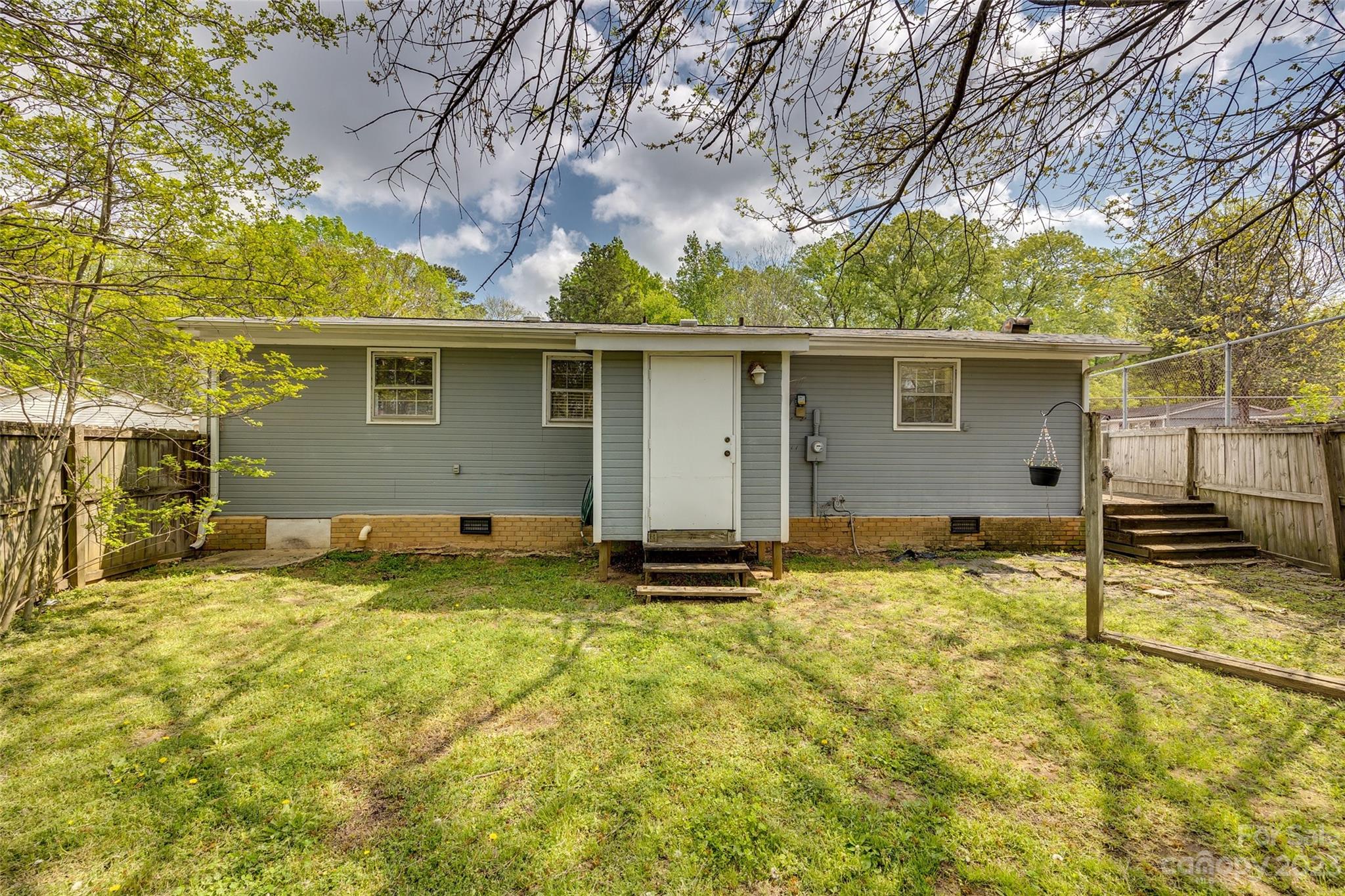 Cedar Villa - Residential