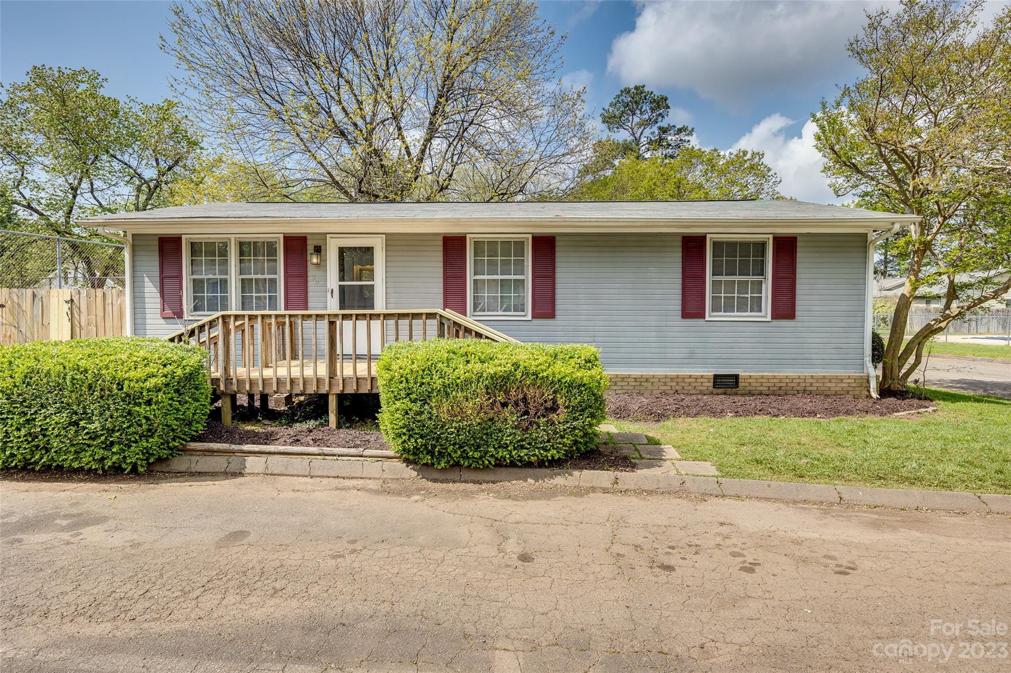 Cedar Villa - Residential