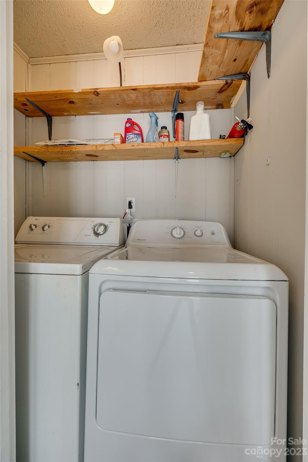 Cedar Villa - Residential