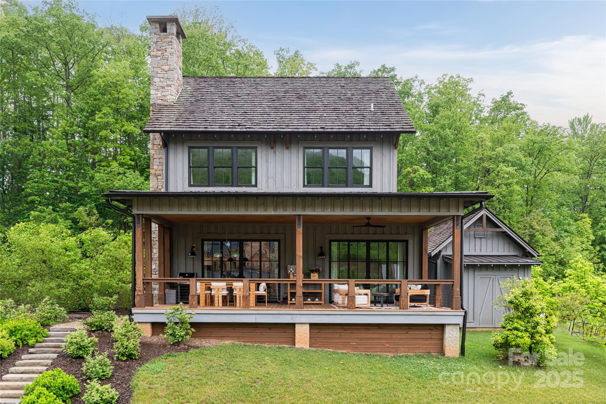 23 (#1) Lodestone Drive 412