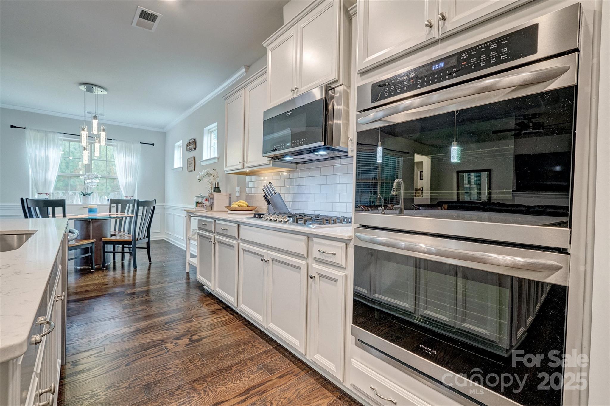 The Palisades - Residential