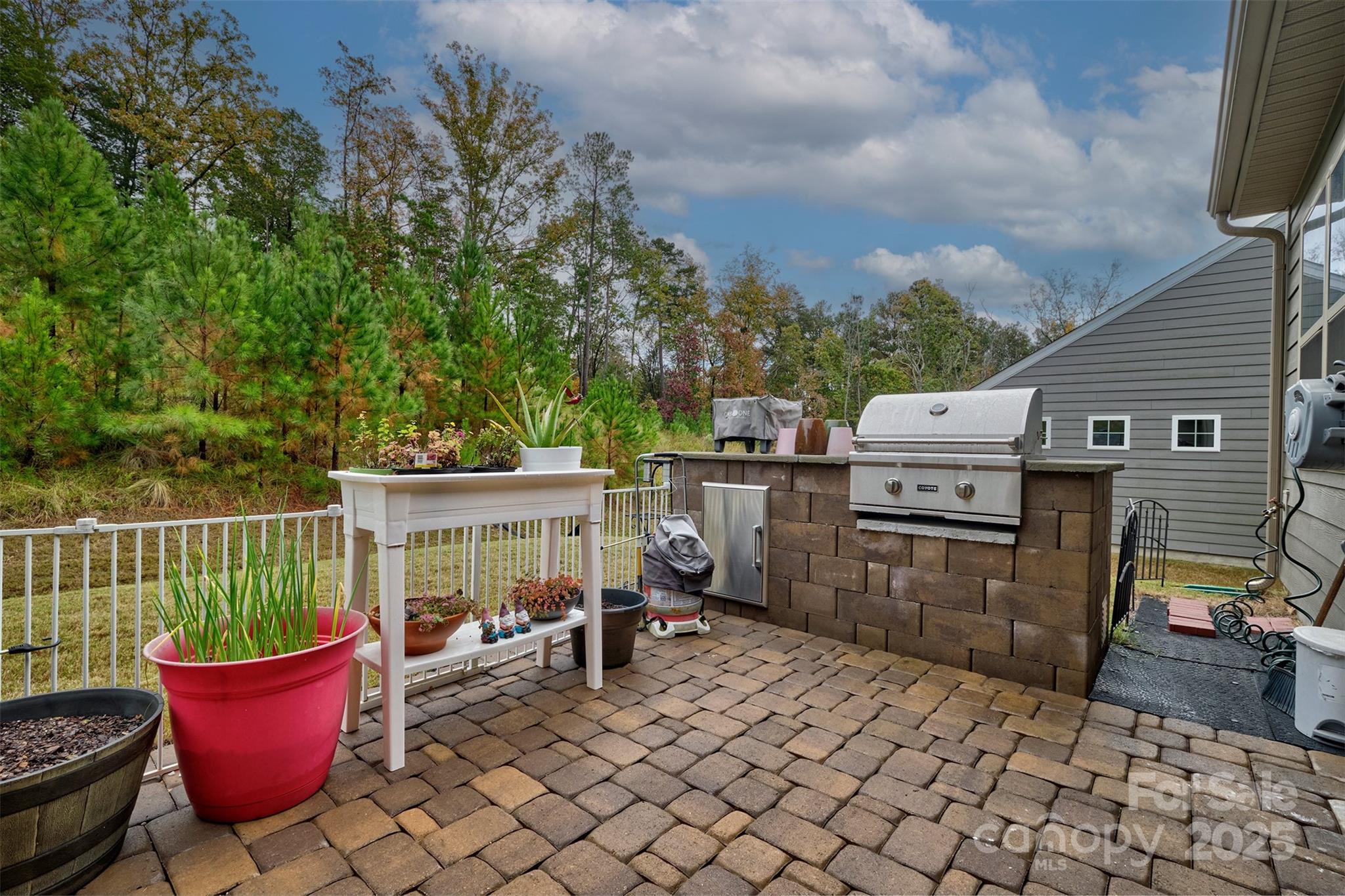 The Palisades - Residential