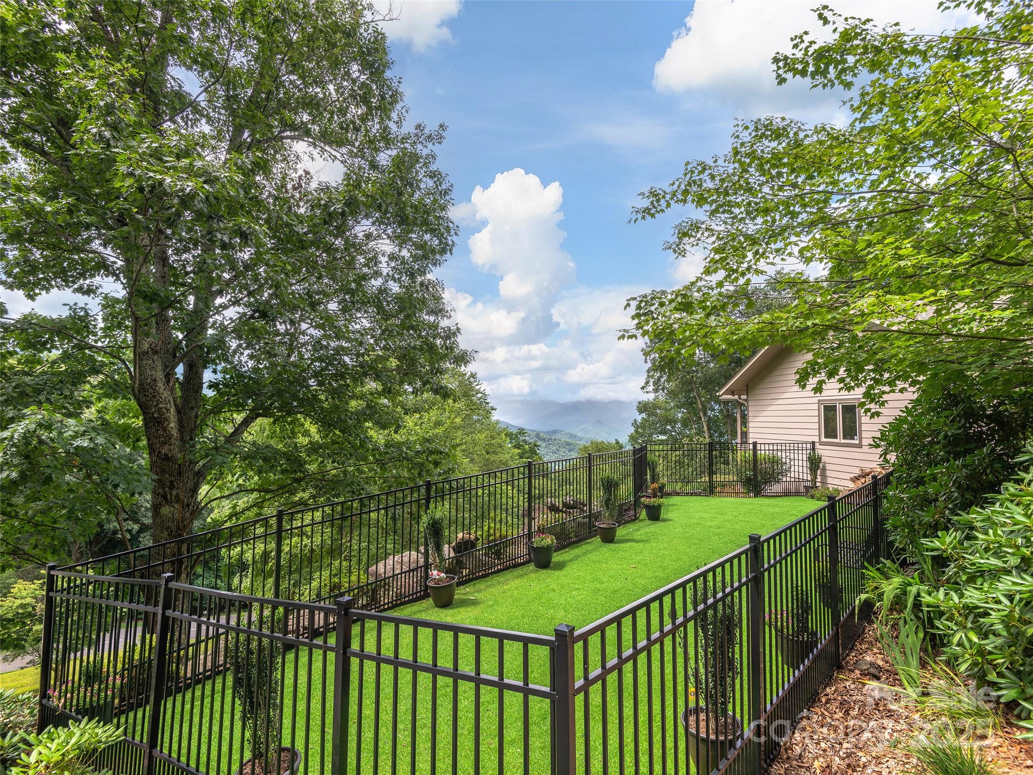 37 Enclave Drive