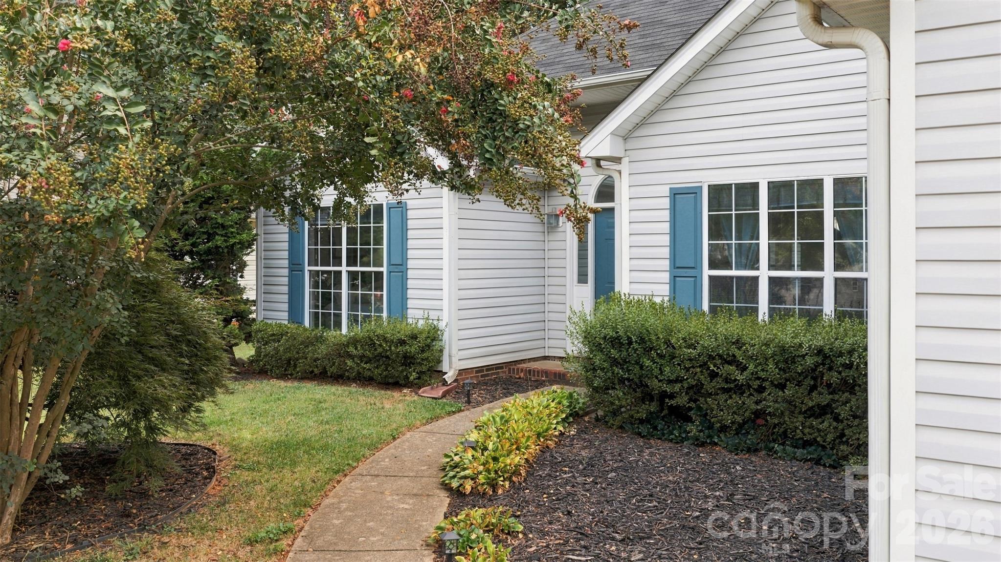 9123 Windknob Court