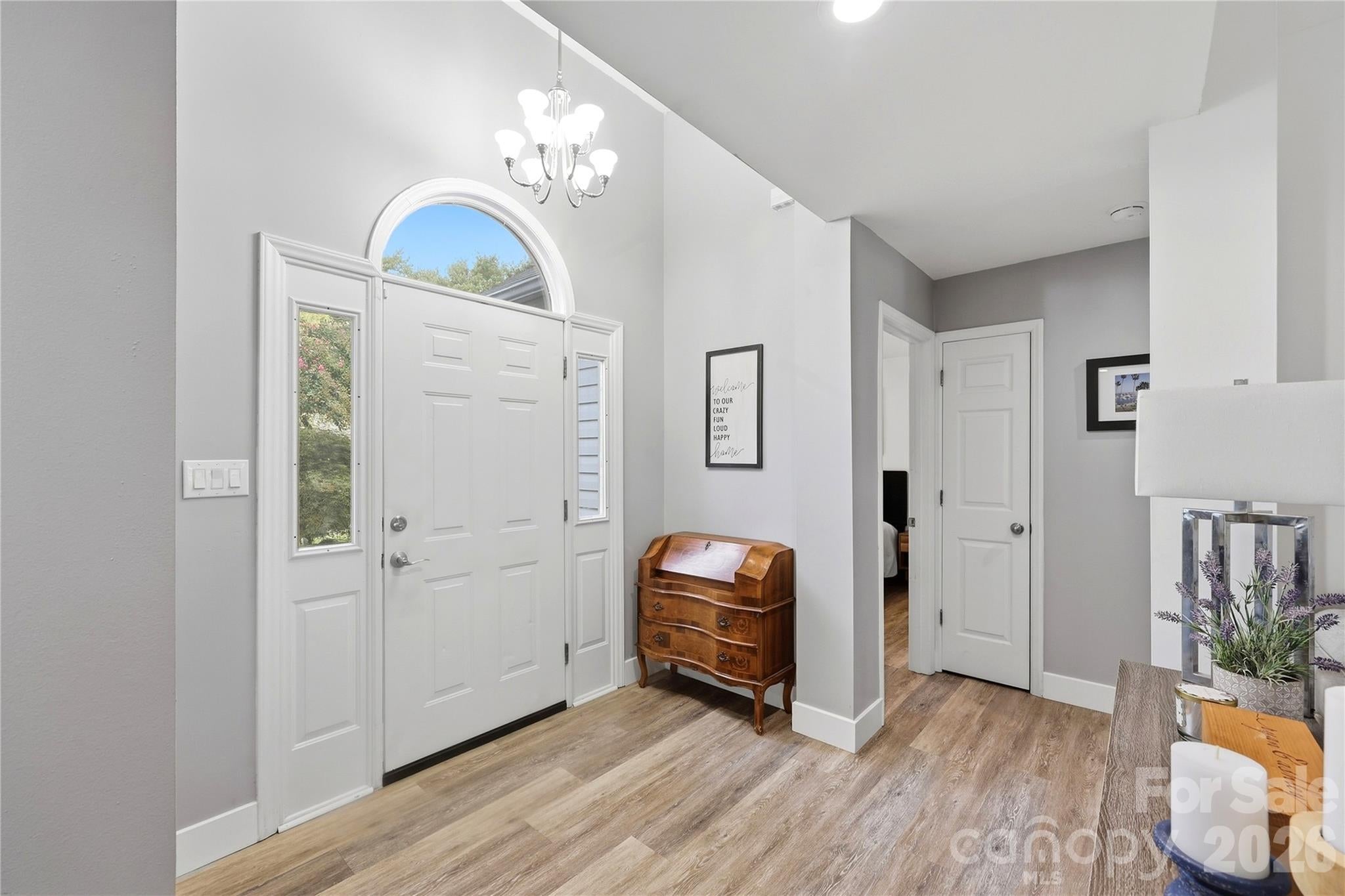 9123 Windknob Court