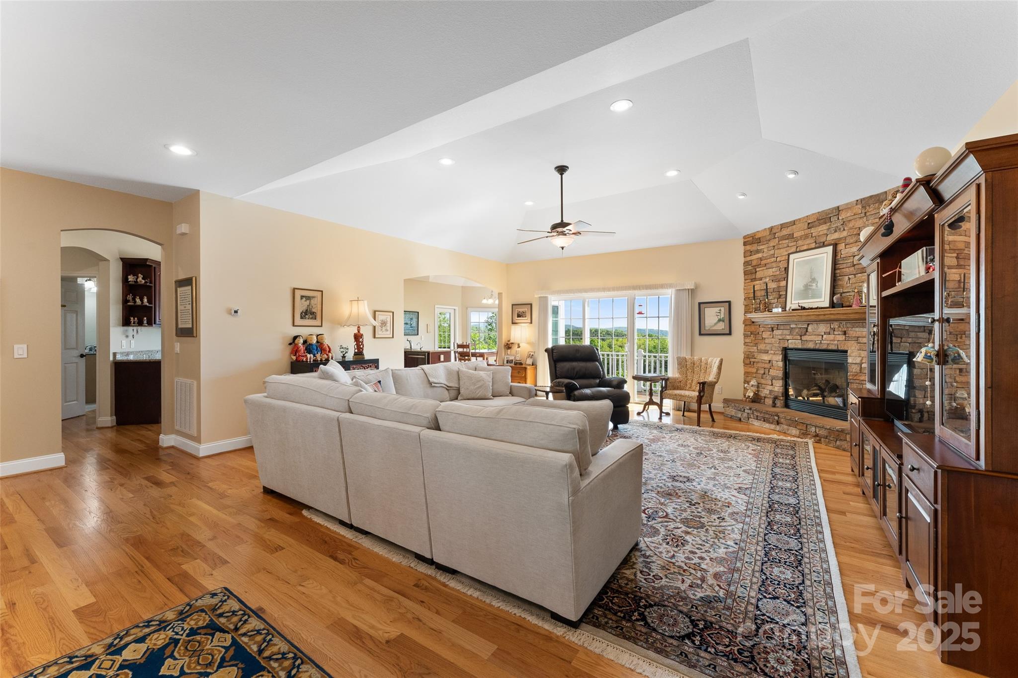 883 Big Raven Lane
