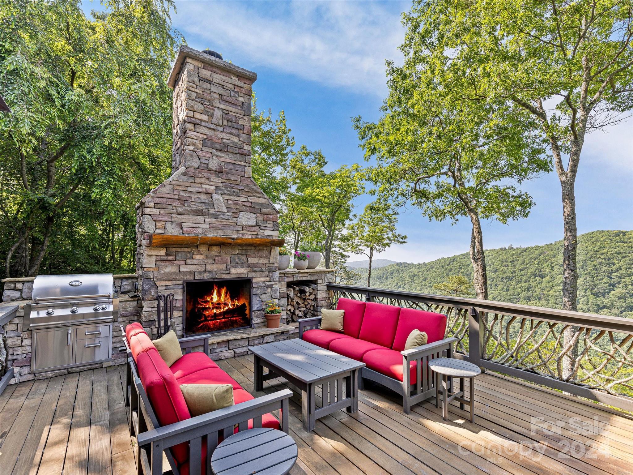 Lake Toxaway Estates - Residential