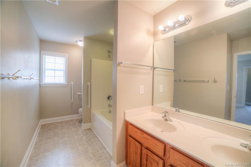 Ole Eastpointe - Residential