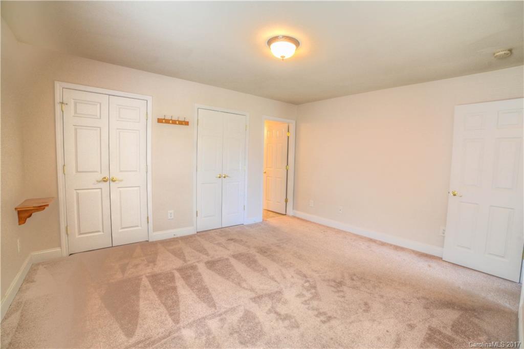 Ole Eastpointe - Residential