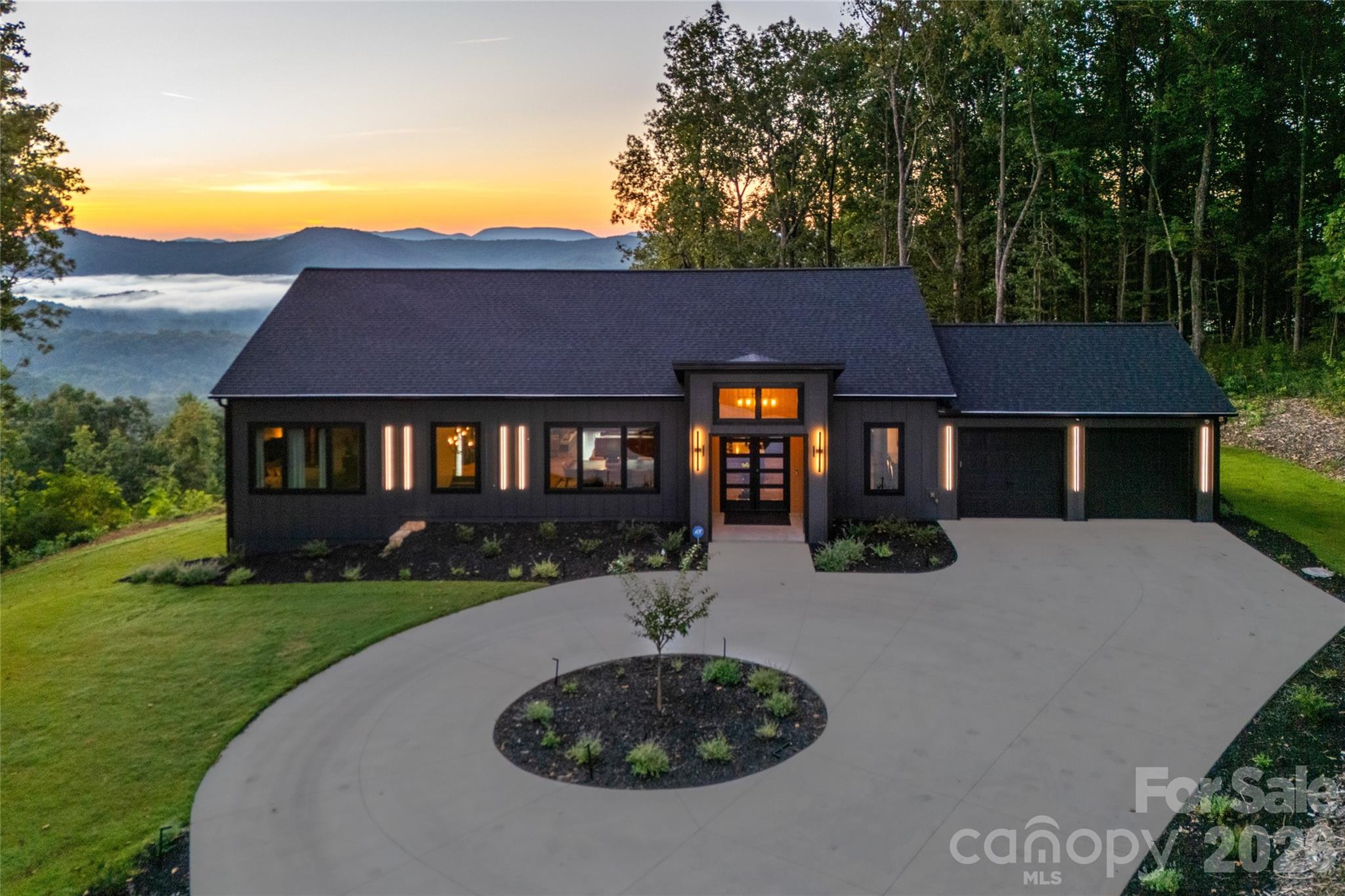 538 Pinnacle Mountain Preserve Road