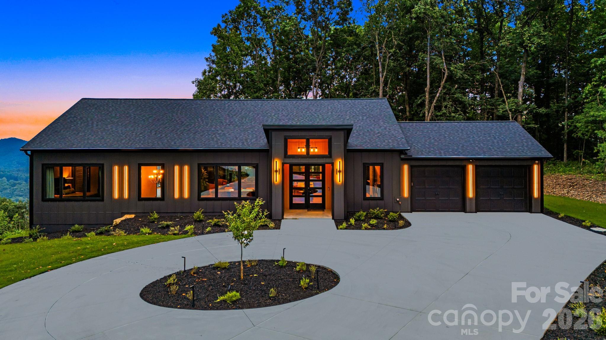 538 Pinnacle Mountain Preserve Road