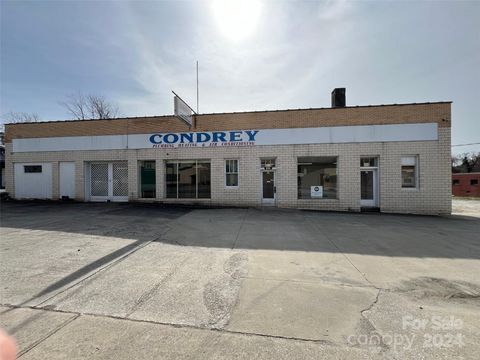 244 E Court Street Marion NC 28752