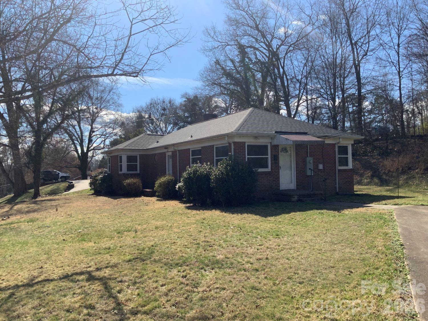 626 3rd Avenue Drive SE