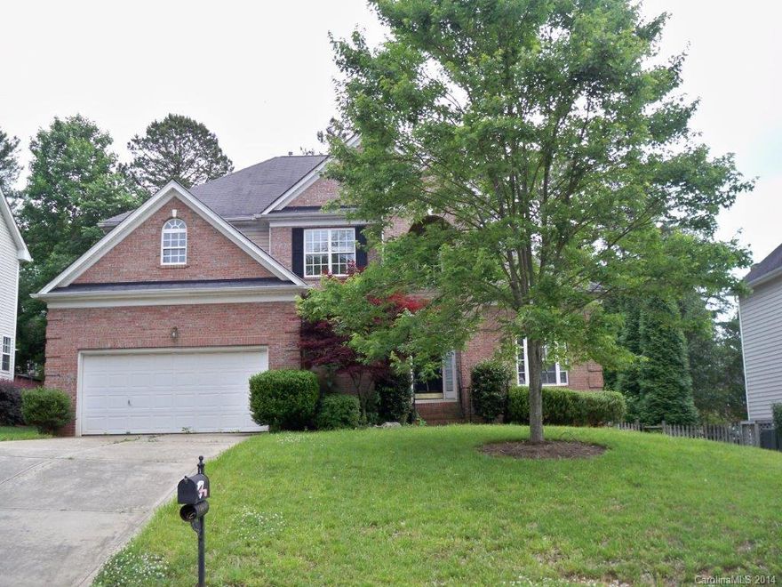 This home offers SO much!  Large and generous floor plan, master bedroom downstairs, open great room floor plan, eat-in kitchen & formal dining room, large back deck and mature trees.  Remaining bedrooms and bonus room are upstairs for privacy!  Located in the popular Stephens Grove neighborhood, this home is a must-see and priced to sell!