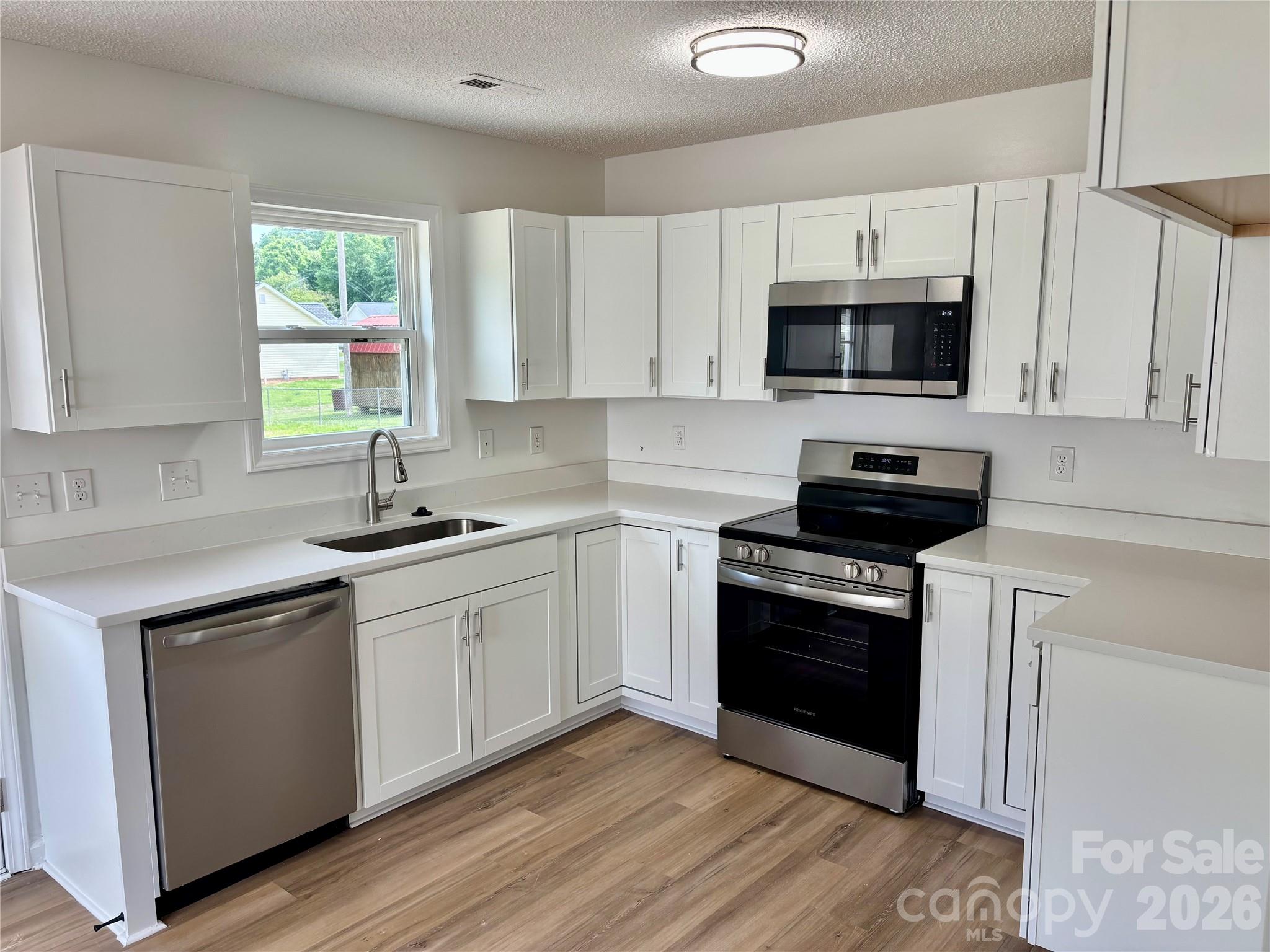 Windward Oaks - Residential