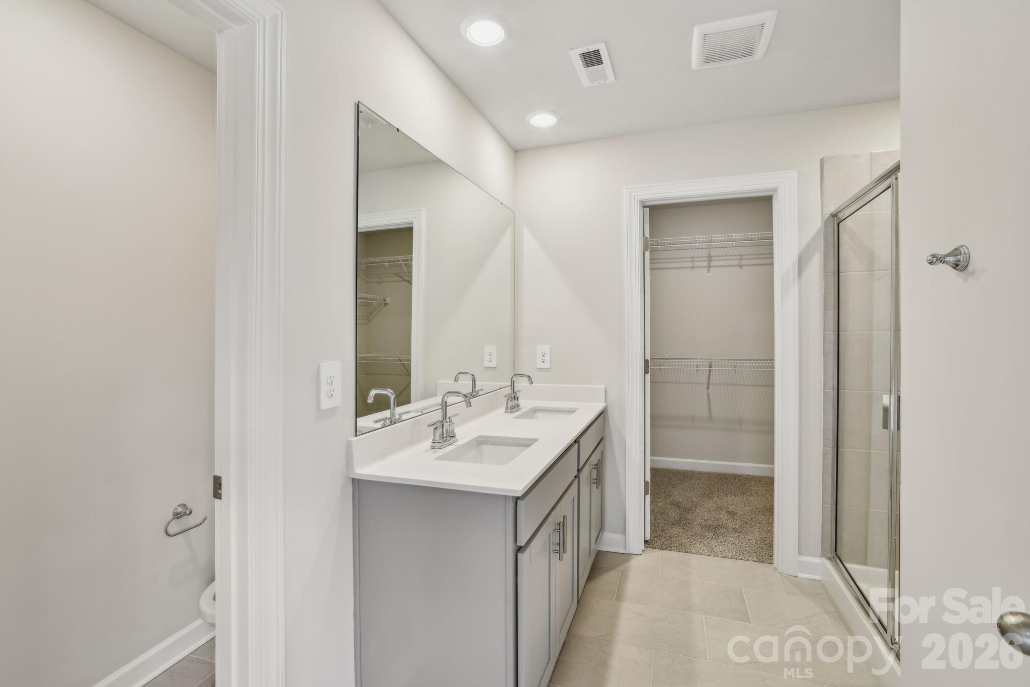 Seattle Crossing - Residential