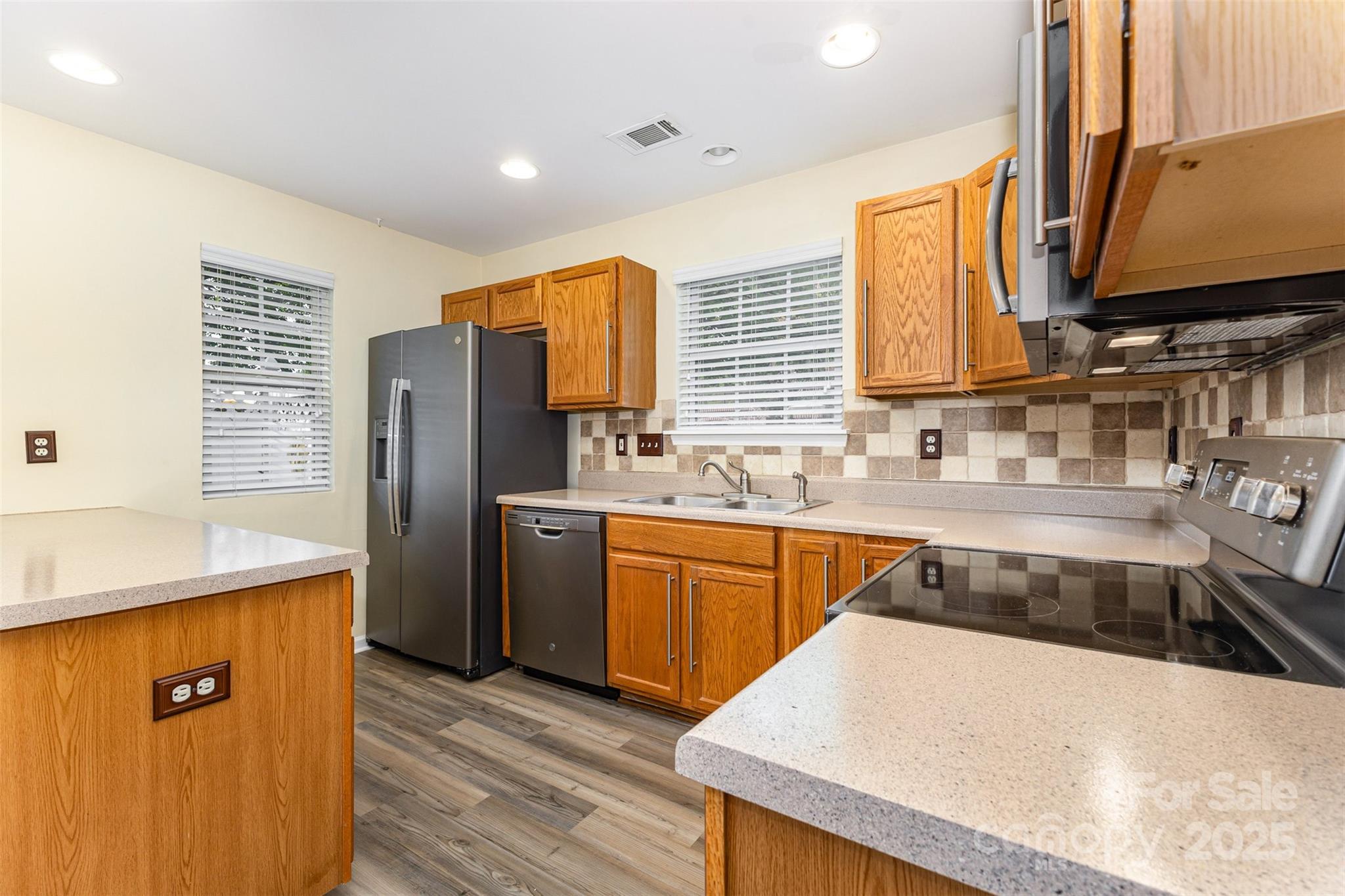 Lexington Commons - Residential