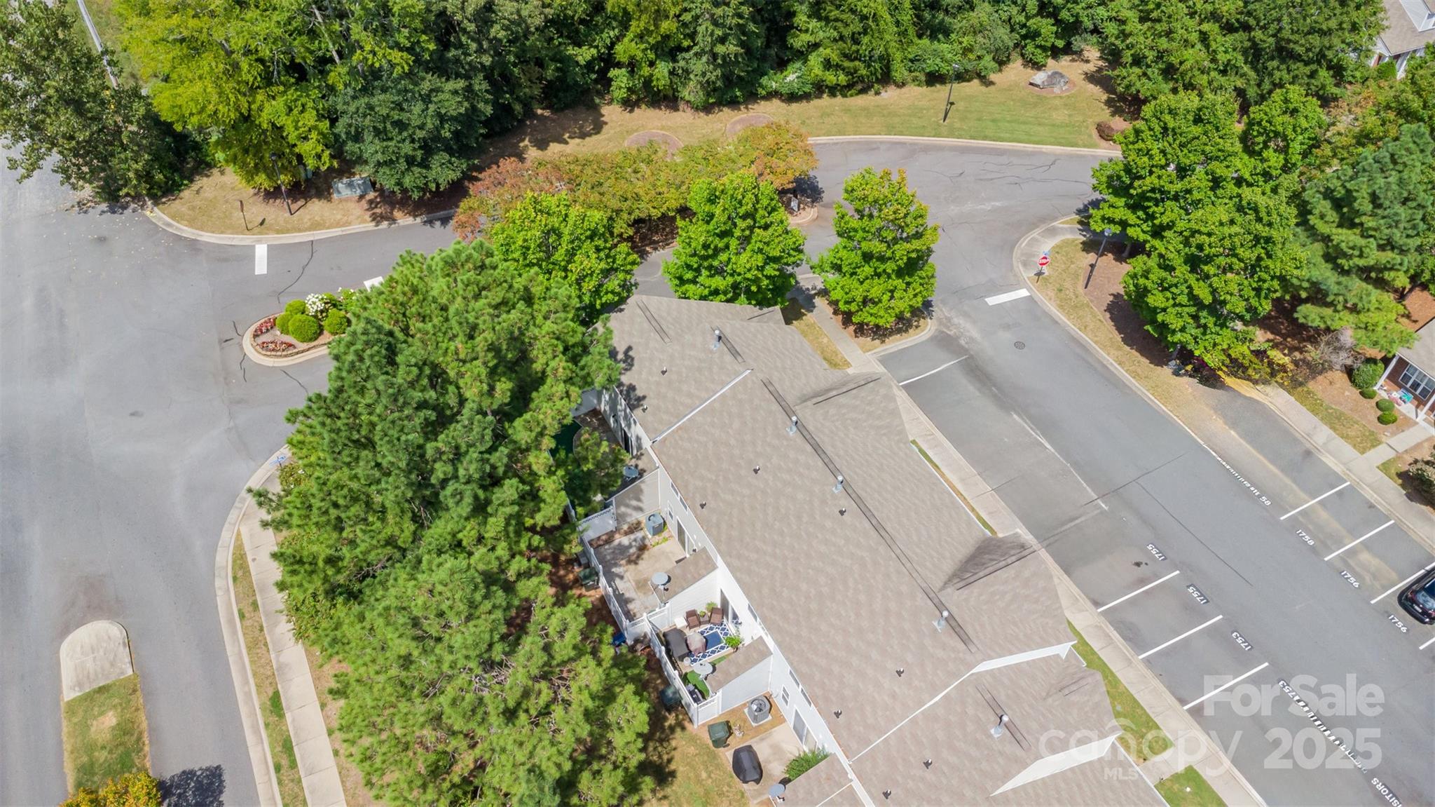 Lexington Commons - Residential