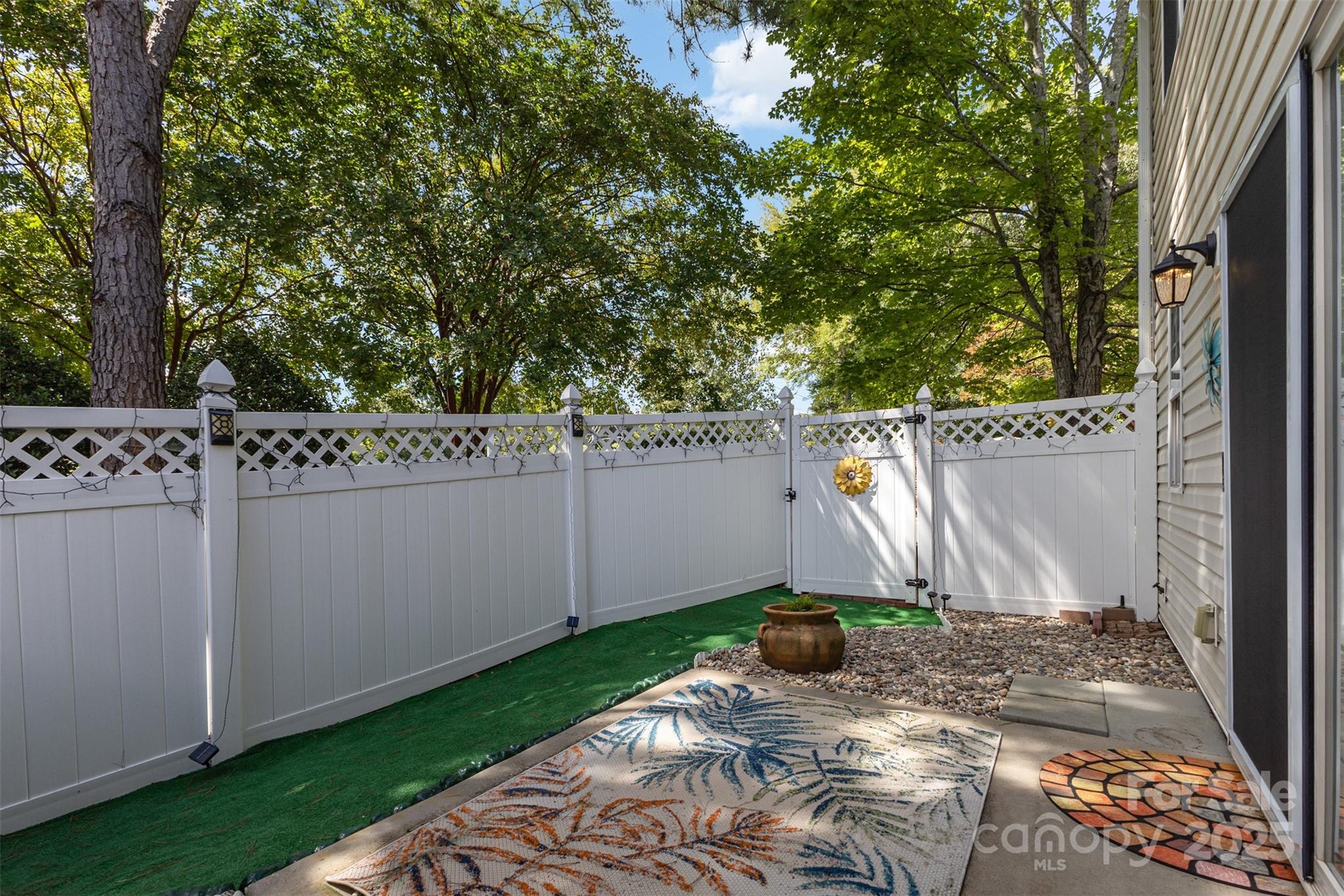 Lexington Commons - Residential