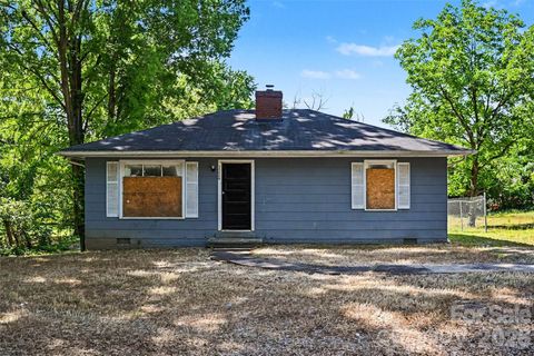 Photo of 1224 Bailey Street, Albemarle, NC 28001 (MLS # 4380736)