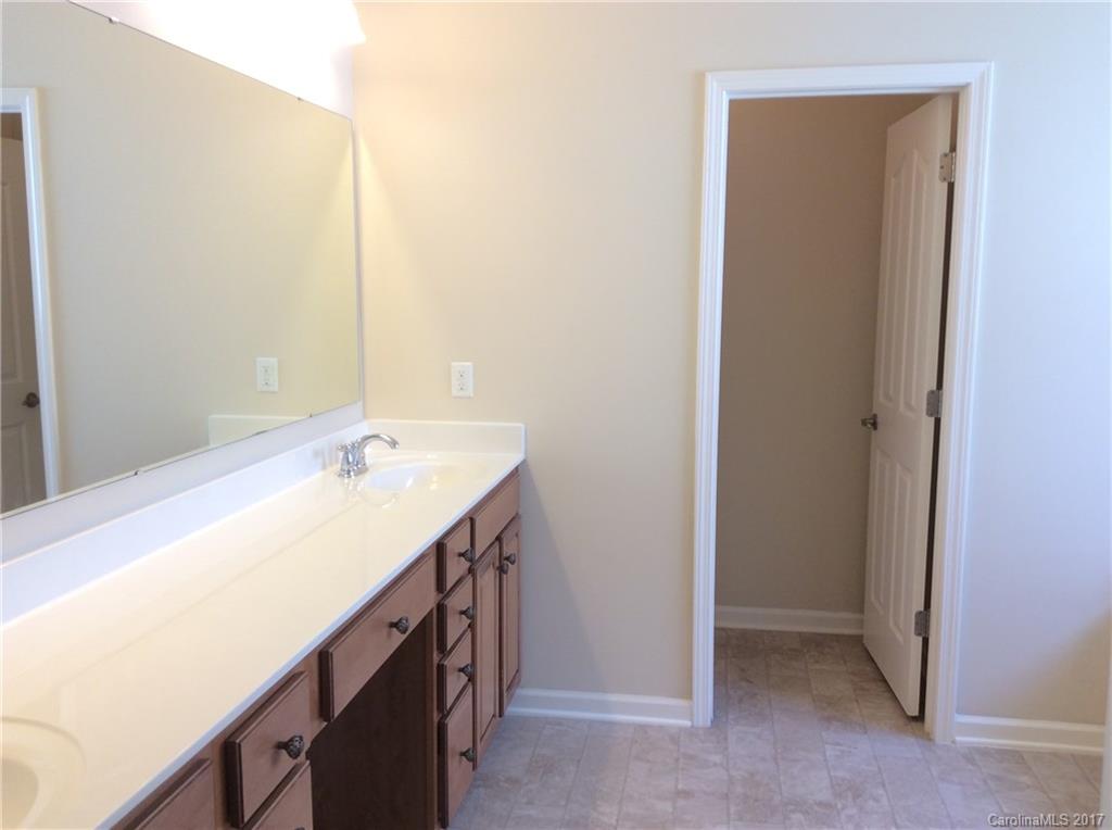 Brandon Oaks - Residential Lease