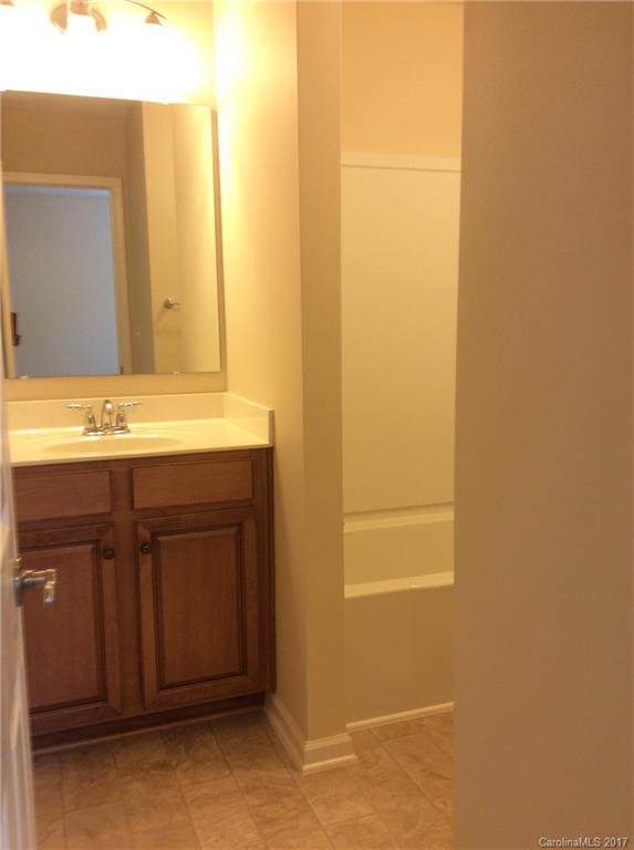 Brandon Oaks - Residential Lease