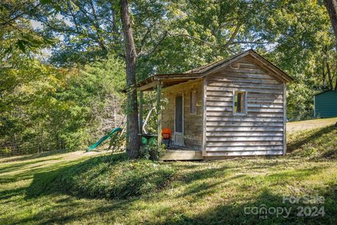 A home in Hickory