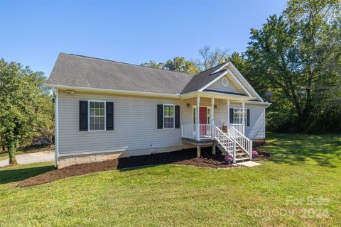 A home in Hickory