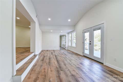 Photo for 37 Cougar Mountain Road