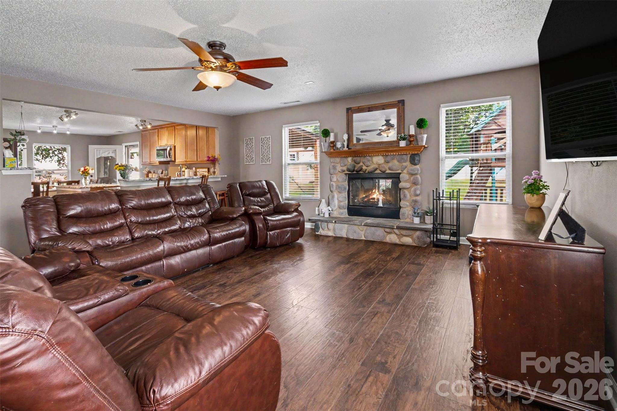 1505 Morning Dove Way