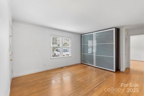 Photo of 918 McAlway Road #B, Charlotte, NC 28211 (MLS # 4298989)