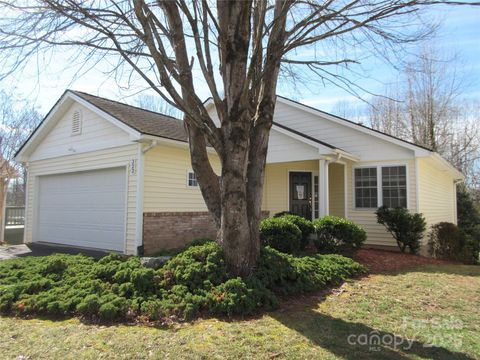 322 Creeks End Circle Mills River NC 28759