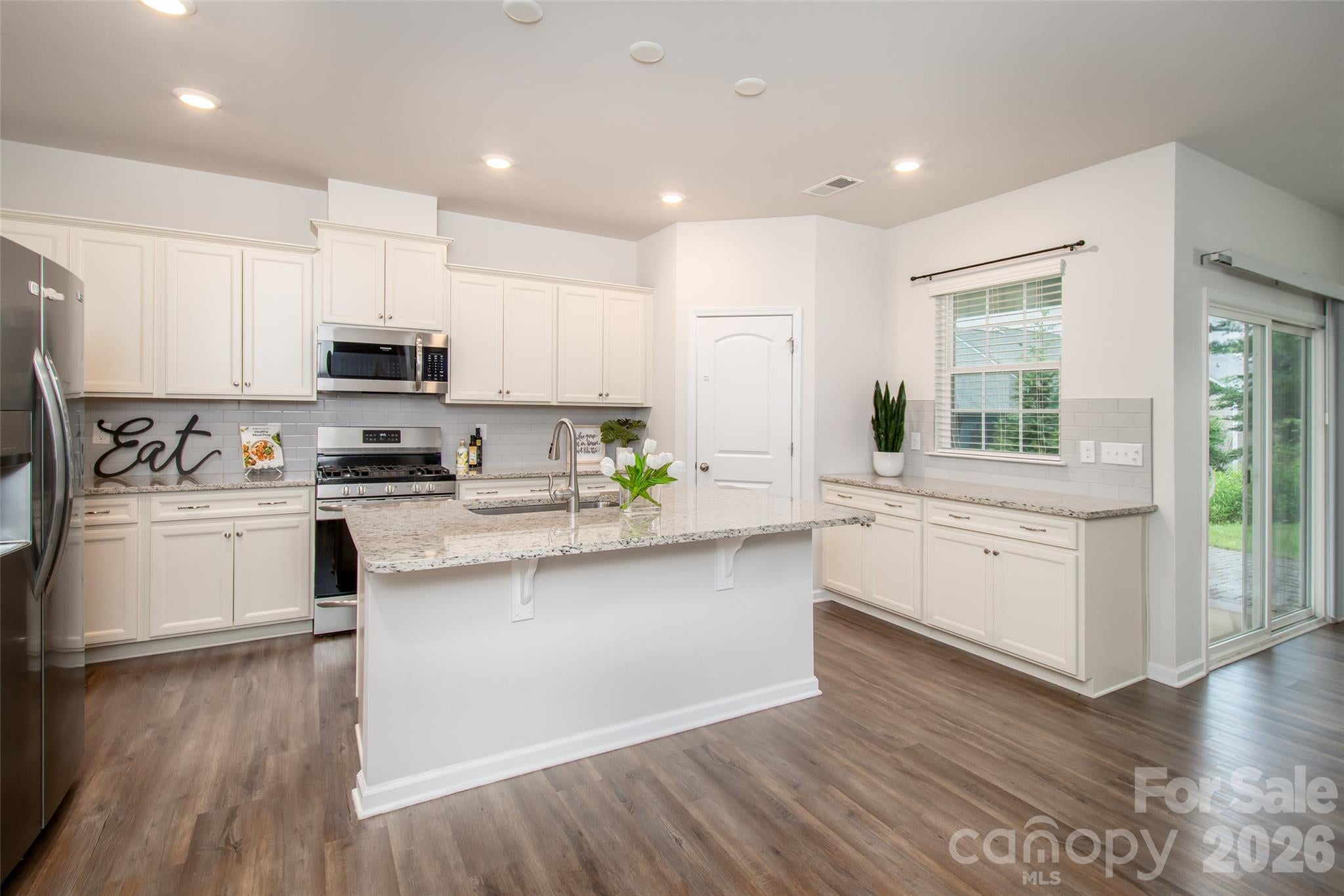 150 W Morehouse Avenue