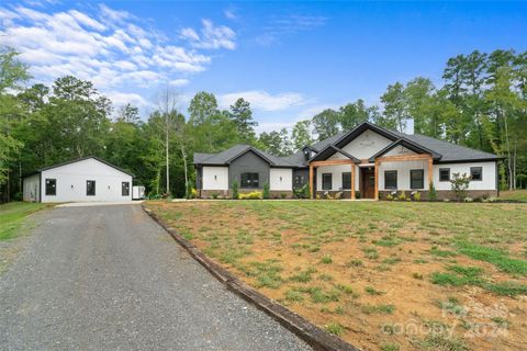 A home in Clover