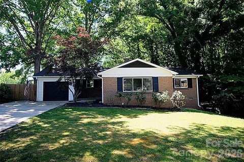 Photo of 1815 Taylor Drive, Gastonia, NC 28052 (MLS # 4382507)
